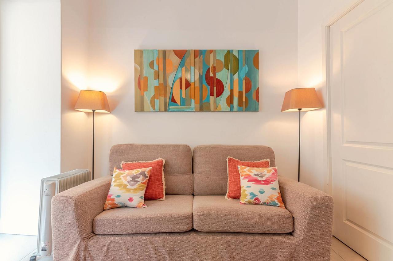 Alm- Spacious. Sunny. Patio. Quiet Area. Fast Wifi Lisboa Exterior foto