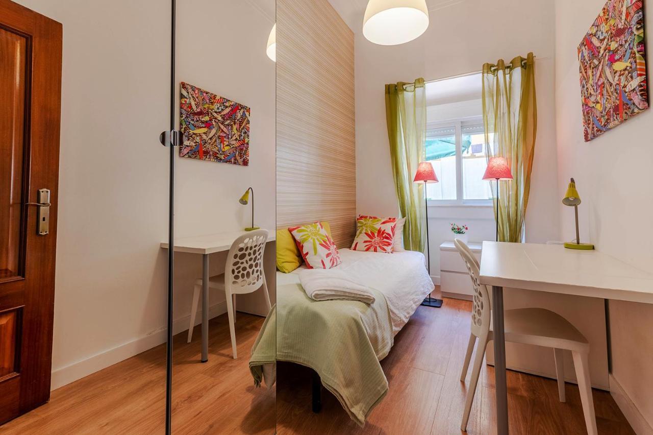 Alm- Spacious. Sunny. Patio. Quiet Area. Fast Wifi Lisboa Exterior foto