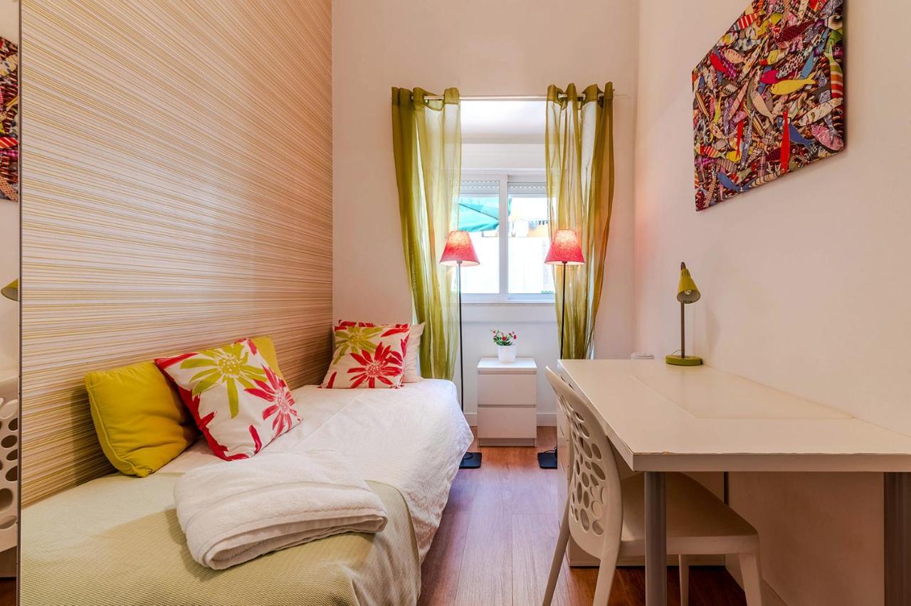 Alm- Spacious. Sunny. Patio. Quiet Area. Fast Wifi Lisboa Exterior foto